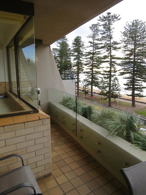 Manly Paradise Motel & Apartments - Accommodation Broome 40
