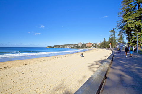 Manly Paradise Motel & Apartments - Accommodation Broome 3