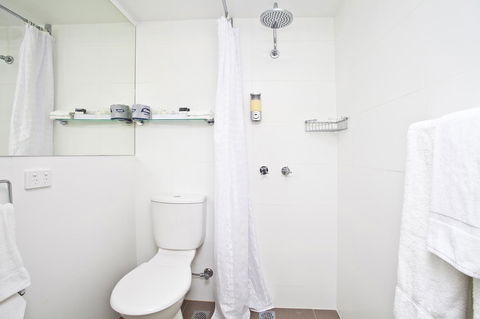 Manly Paradise Motel & Apartments - Accommodation Broome 9