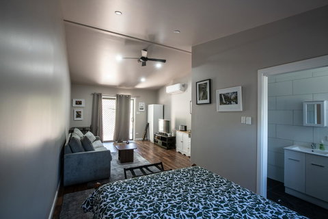 Pound Creek Gallery - Accommodation Broome 16