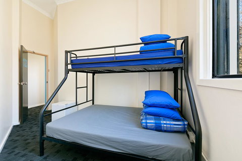 Ady's Place Backpackers, Sydney - Accommodation Broome 5