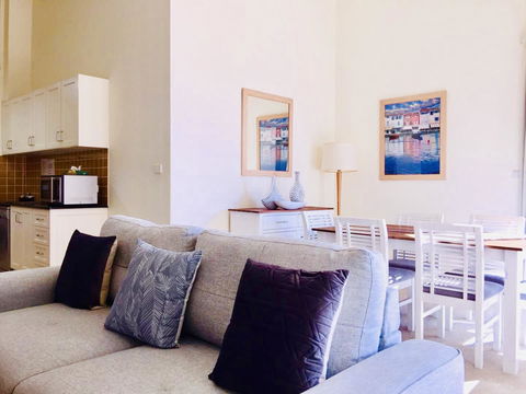 Boathouse Resort (Water Front) - Accommodation Broome 8