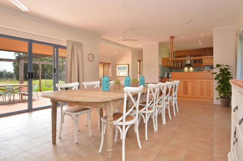 JE Guesthouse, Central To All The Hunter Valley Has To Offer - Accommodation Broome 0