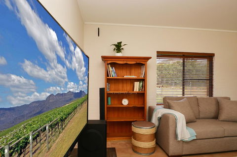 JE Guesthouse, Central To All The Hunter Valley Has To Offer - Accommodation Broome 5
