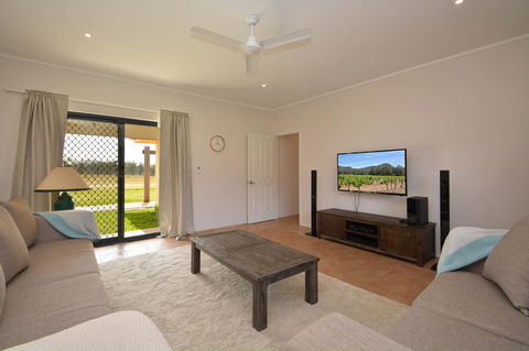 JE Guesthouse, Central To All The Hunter Valley Has To Offer - Accommodation Broome 4