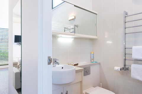 By The Beach B&B Self Contained Apartments - Accommodation Broome 12