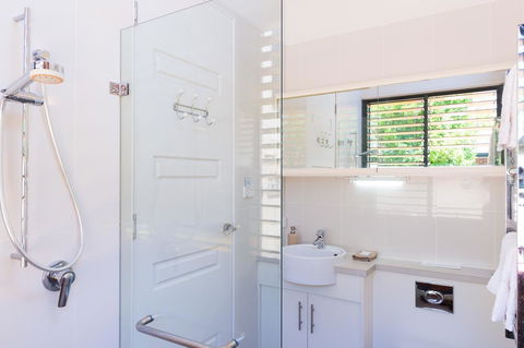 By The Beach B&B Self Contained Apartments - Accommodation Broome 10