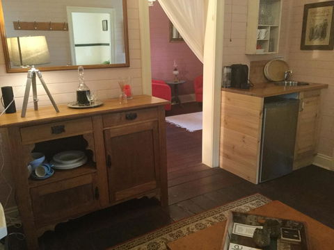 Arcadia - The Barn Cottage & Rosehill Cottage - Accommodation Broome 23