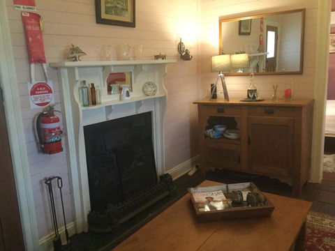 Arcadia - The Barn Cottage & Rosehill Cottage - Accommodation Broome 22