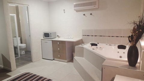 Coastal Bay Motel - Accommodation Broome 40