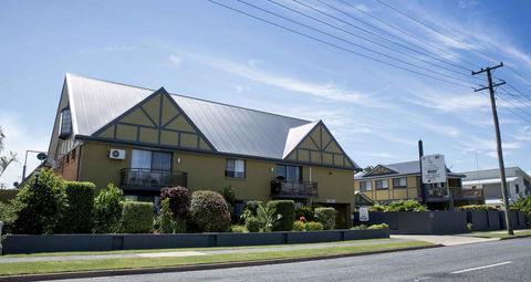 Coastal Bay Motel - Accommodation Broome 0