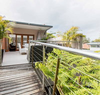 Family surf house 5 min walk to Manly beach - Accommodation Broome