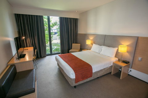 Alpha Hotel Eastern Creek - Accommodation Broome 32