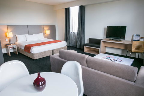 Alpha Hotel Eastern Creek - Accommodation Broome 14