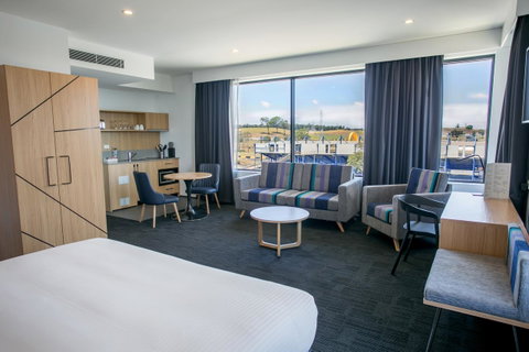 Alpha Hotel Eastern Creek - Accommodation Broome 35