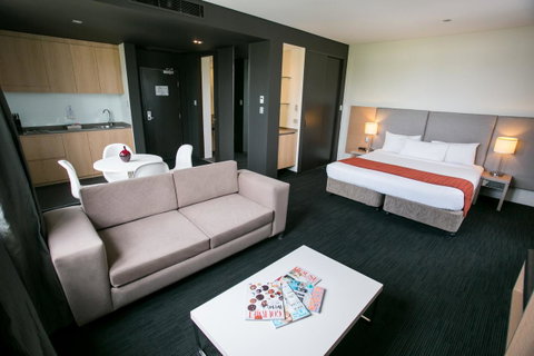 Alpha Hotel Eastern Creek - Accommodation Broome 15
