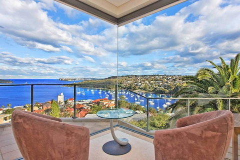 STUNNING MANLY VIEWS - Accommodation Broome 0