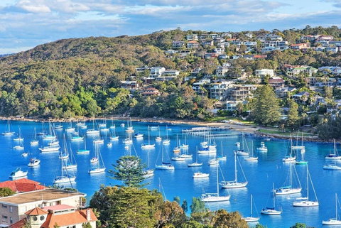 STUNNING MANLY VIEWS - Accommodation Broome 12