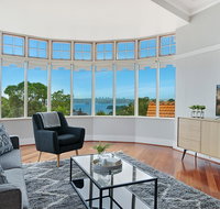 Huge Harbour View Apartment In Historic Home - Accommodation Broome