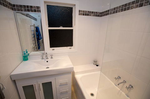 Bush & Bay Cottage - Accommodation Broome 10