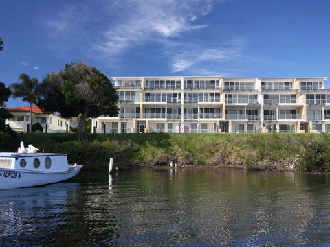 Regatta 13 - Accommodation Broome 2