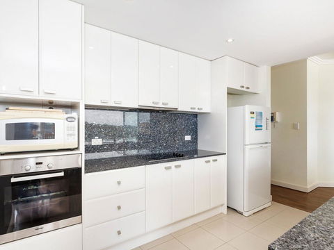 Regatta 13 - Accommodation Broome 3