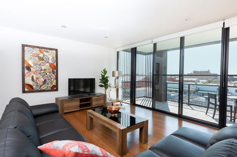 The Penthouse - Accommodation Broome 10