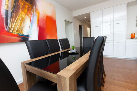 The Penthouse - Accommodation Broome 7