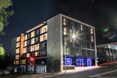 Studio 8 Residences - Adults Only - Accommodation Broome 0