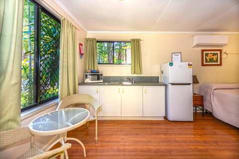 Oasis Tourist Park - Accommodation Broome 6