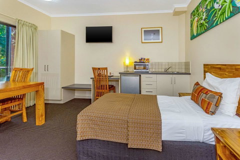 Quality Hotel Darwin Airport - Accommodation Broome 11