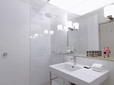 QT Canberra - Accommodation Broome 38