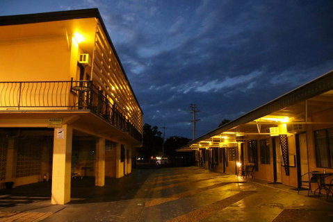 Bourbong St Motel - Accommodation Broome 1
