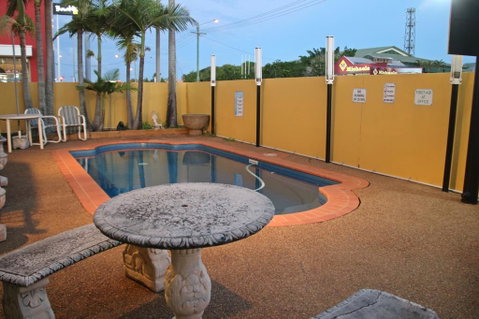 Bourbong St Motel - Accommodation Broome 2