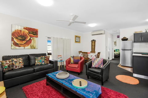 BOUTIQUE APARTMENTS BEACH LOCATION - Accommodation Broome 0