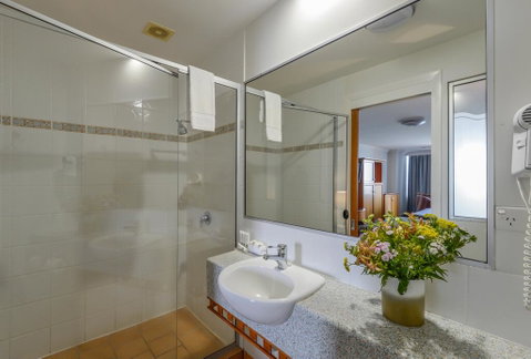 Burnett Riverside Hotel - Accommodation Broome 2