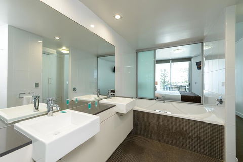 C Bargara Resort - Accommodation Broome 2