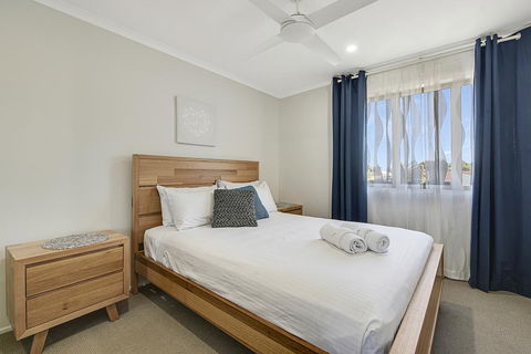 CANAL HOME NEAR MOOLOOLABA - Accommodation Broome 2