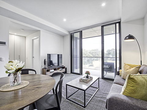 CANBERRA CHIC-hosted By:L'Abode Accommodation - Accommodation Broome 2