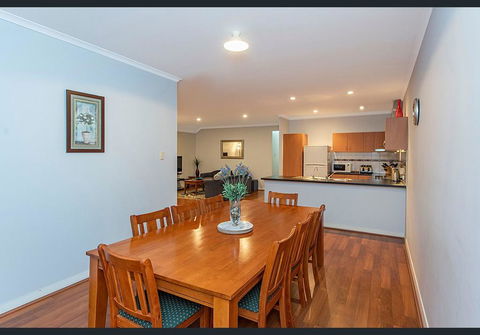 Cardiff St House - Accommodation Broome 3