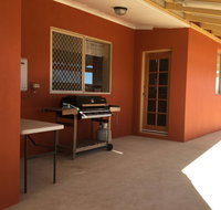 Caretakers Cottage Budget Accommodation - Accommodation Broome