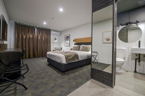 CBD Motor Inn - Accommodation Broome 0
