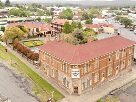 Central Springs Inn - Accommodation Broome 0