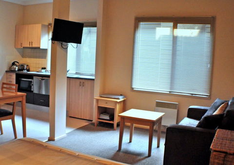 Champagne - Accommodation Broome 0