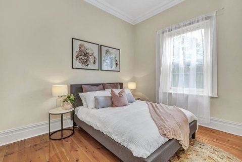 Character Home - Easy Tram To City - Accommodation Broome 0