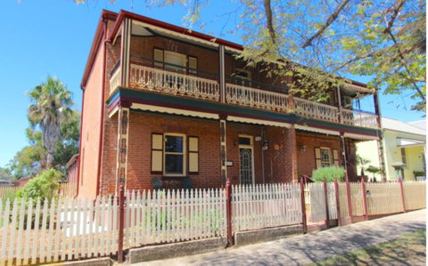 Classic Old Style House - Accommodation Broome 0