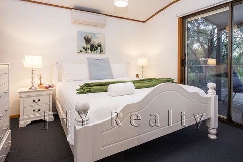 Coastal Cottage - Accommodation Broome 3