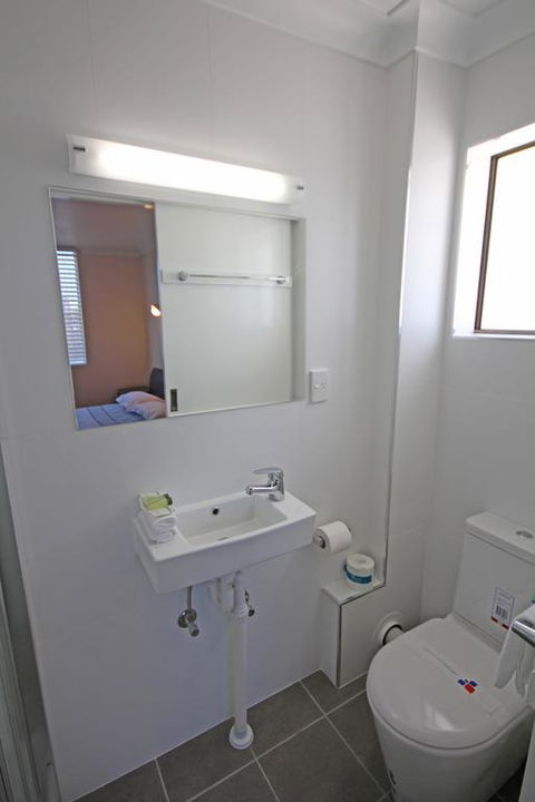 Coffs Harbour Beach Escape - Accommodation Broome 3