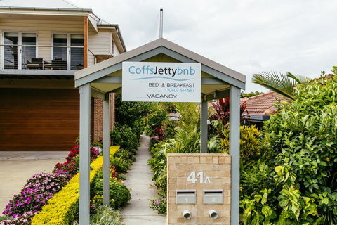 Coffs Jetty Bed And Breakfast - Accommodation Broome 1