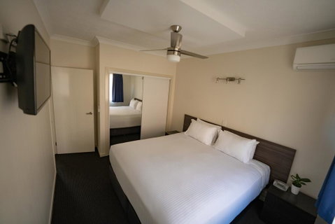 Comfort Inn And Suites Robertson Gardens - Accommodation Broome 3